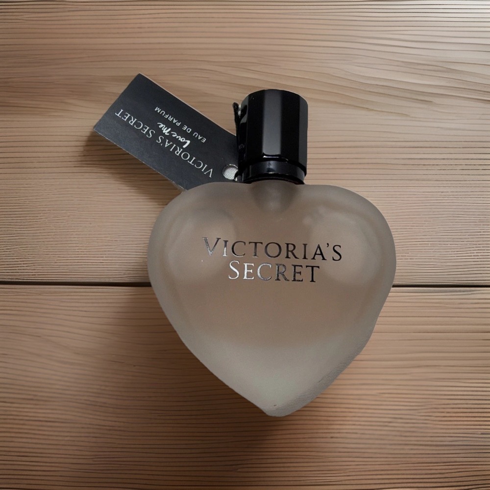 Victoria's Secret Limited Edition Heart Shaped Tease EDP 0.33 Oz NEW